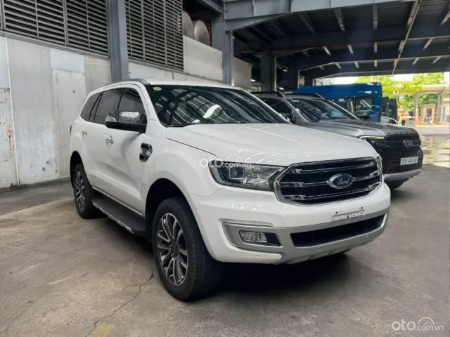 Ford Everest Titanium 2.0 AT 4×2 2020