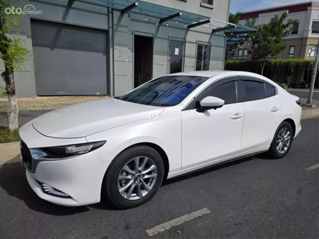 Mazda 3 Sedan 1.5L Luxury 2023