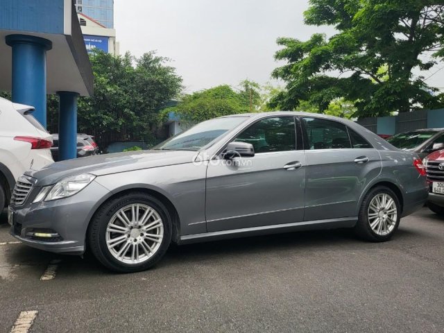 Mercedes-Benz E300 2011