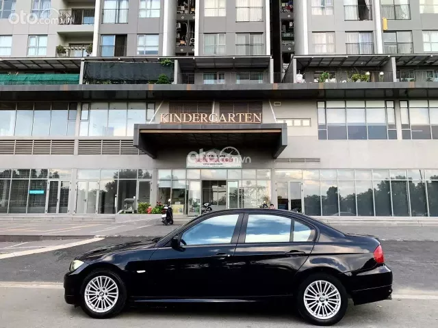 BMW 320i Sport Line 2012