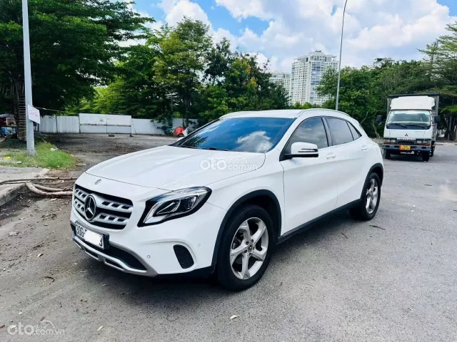 Mercedes-Benz GLA 200 2019