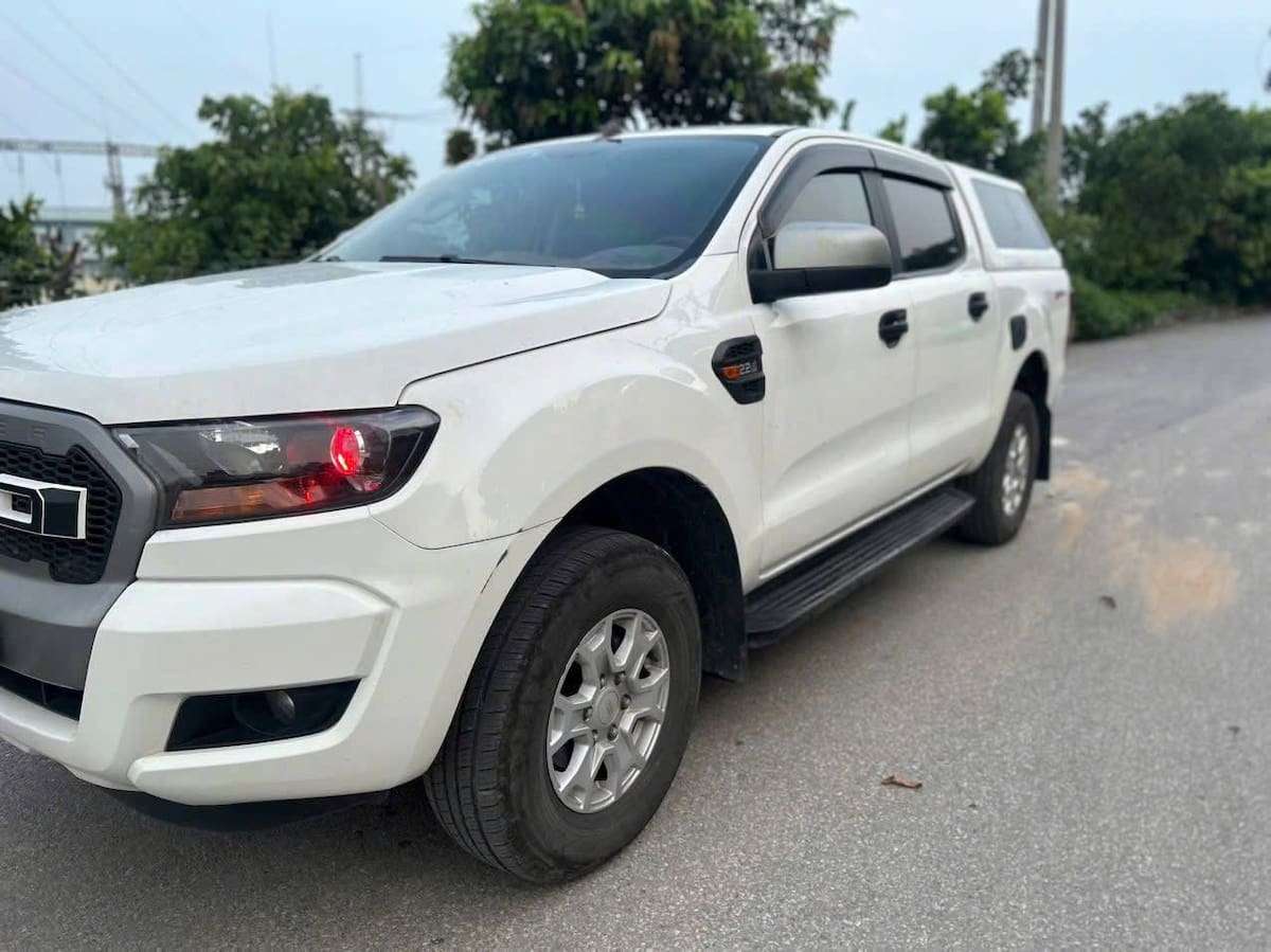 Bán xe Ford Ranger Xls 2017 máy dầu 2.2 AT