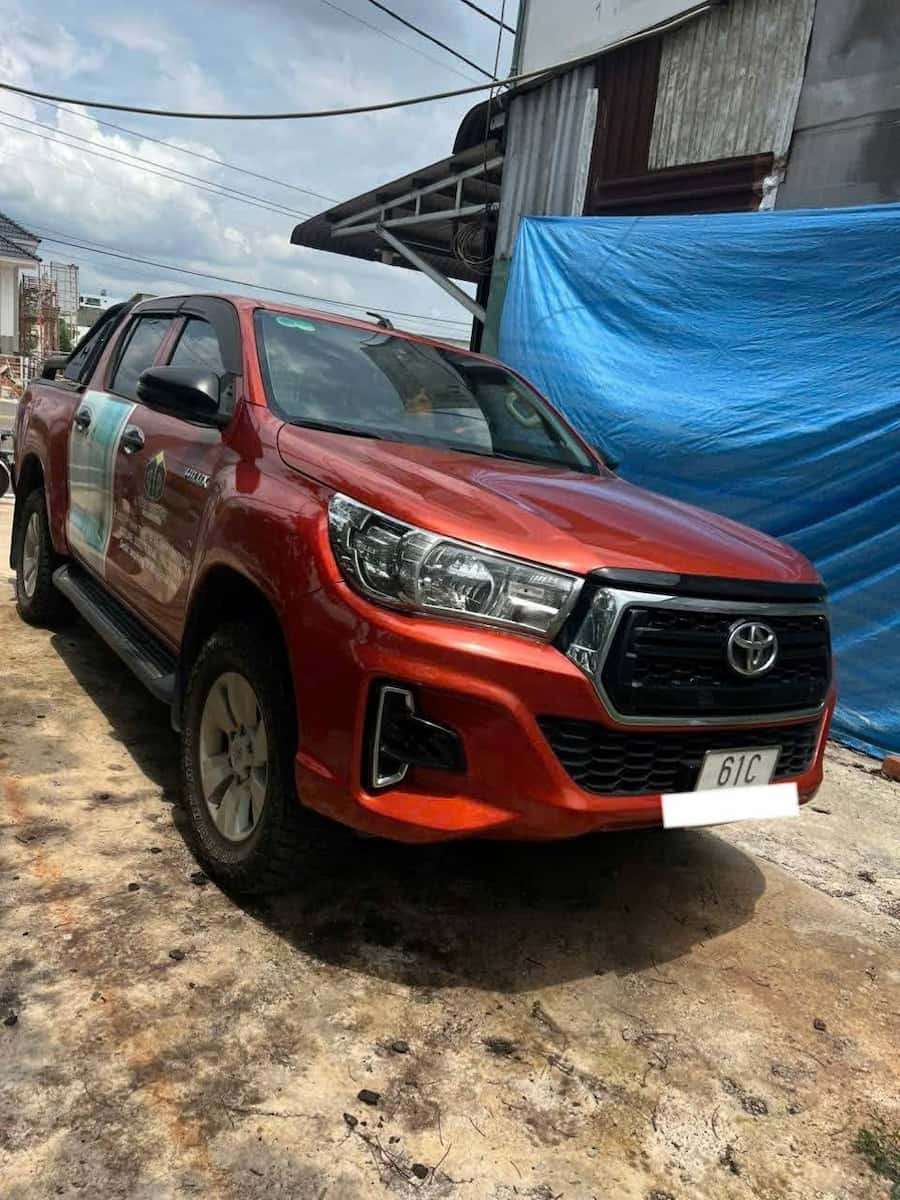 Bán xe Toyota Hilux 2020 AT 4×2