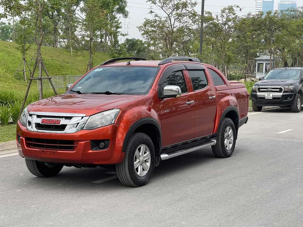 Bán xe Isuzu D-Max số sàn 1 cầu