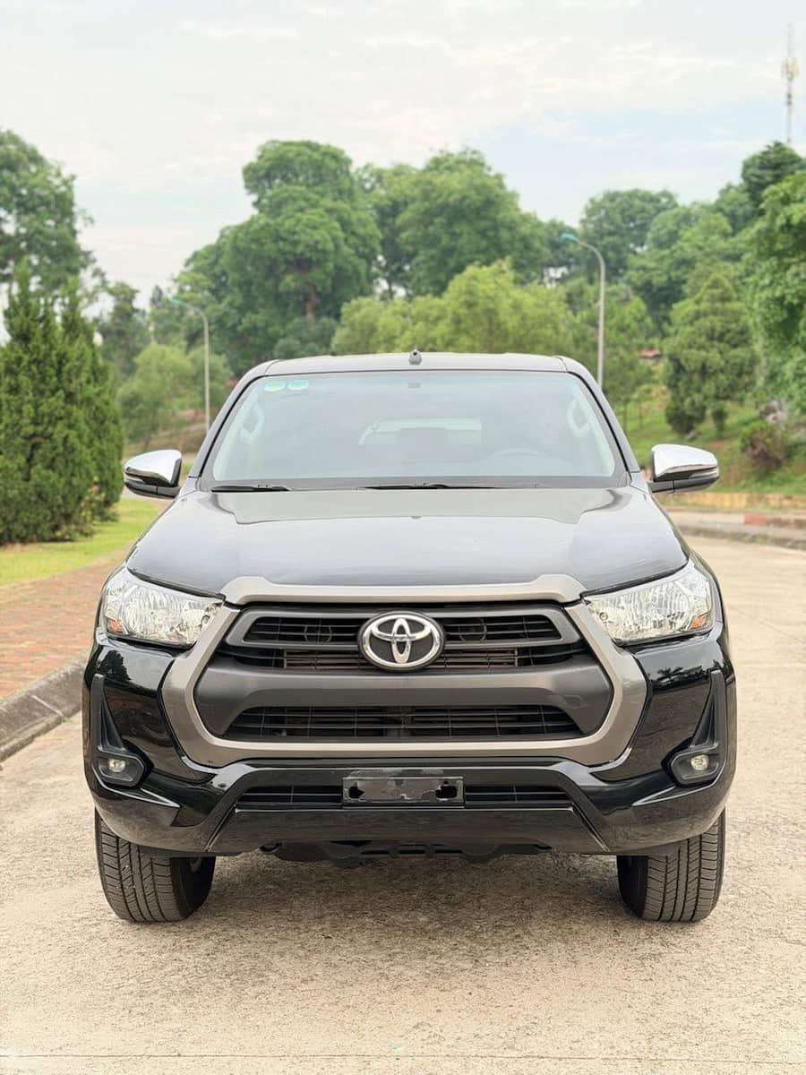 Bán xe Toyota Hilux E 2.4L 4x2AT