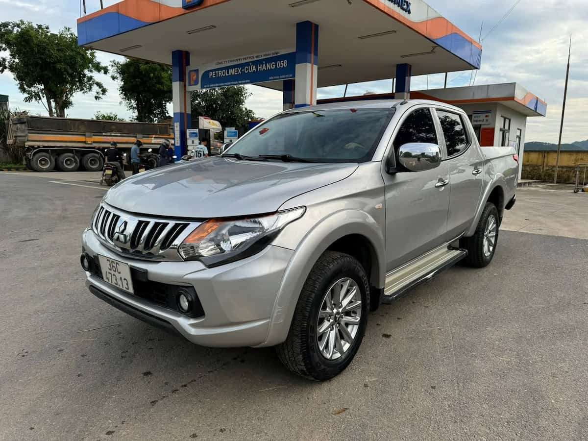 Bán xe Mitsubishi Triton 2015 AT
