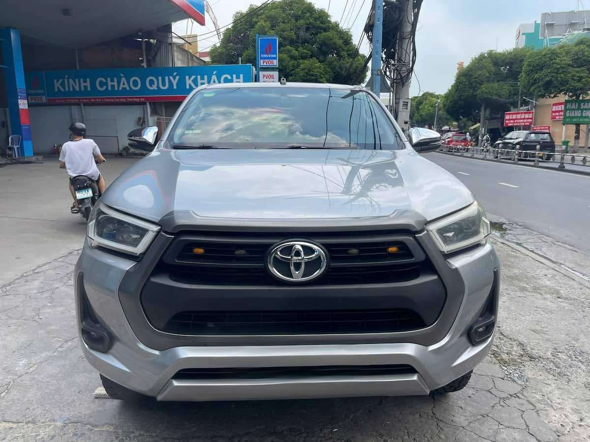 Bán xe Toyota Hilux 2.4L 2021