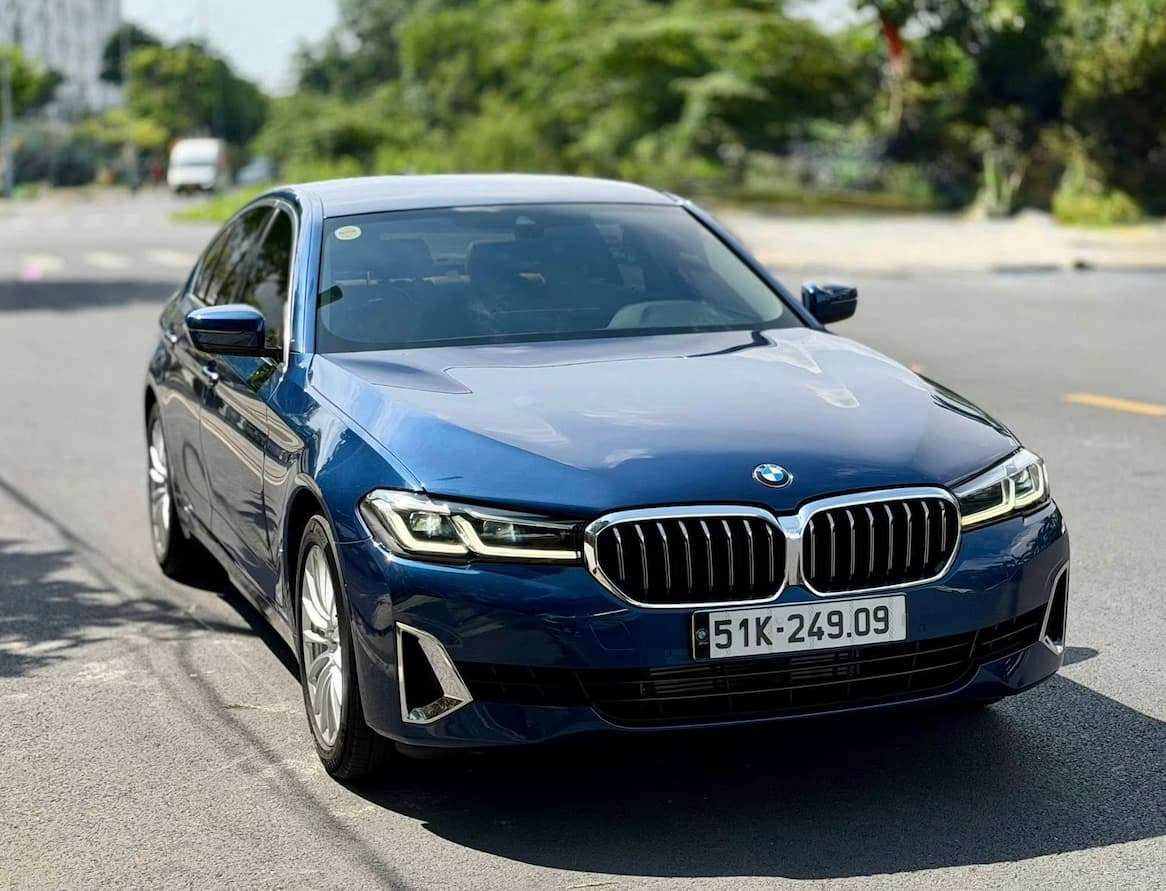 BMW 520i Luxury Line 2022 ( nhập đức )