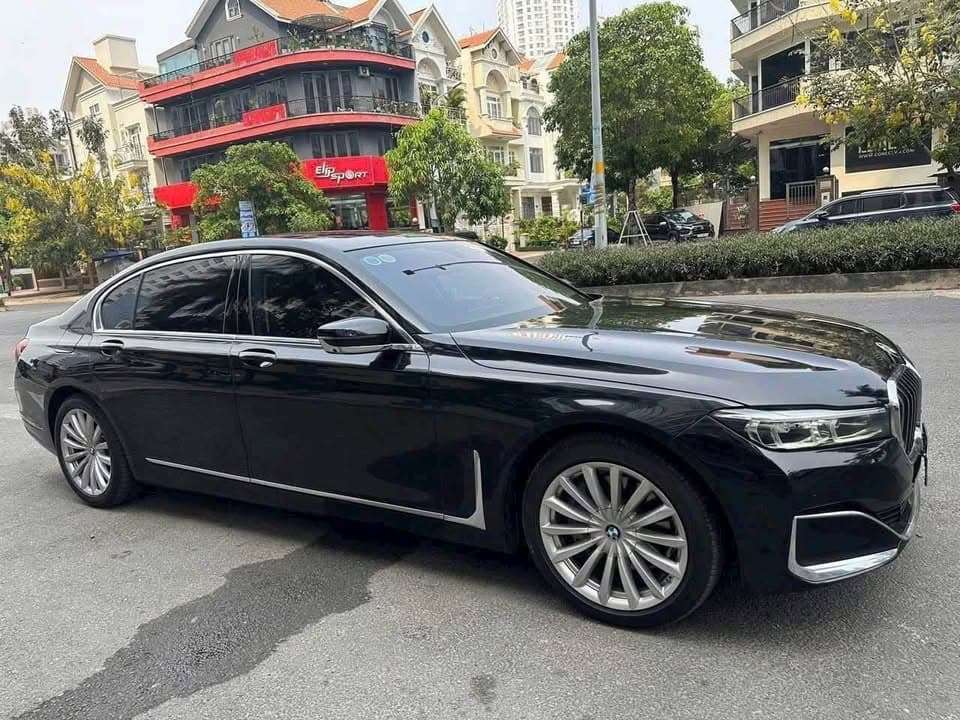 BMW 740Li sx 2020 sang trọng của sự sung sướng