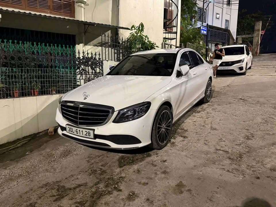 C200 Exculusive 2021 odo 5,2v