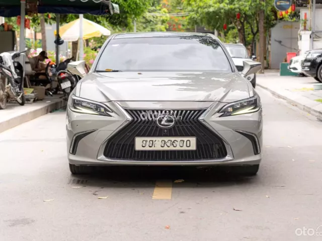 Lexus ES 250 F-Sport 2018