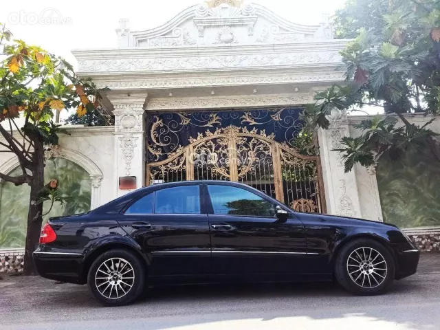 Mercedes-Benz E240 2006