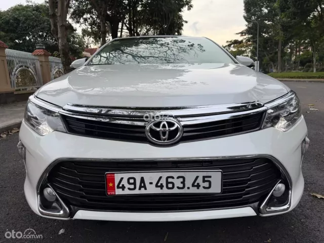 Toyota Camry 2.0E 2018