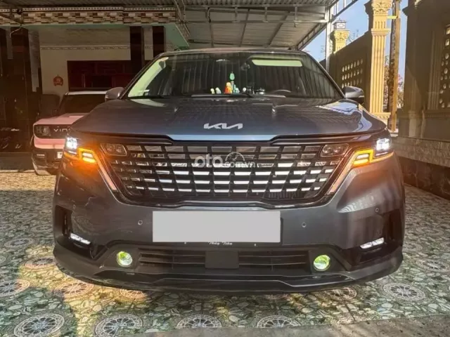 Kia Carnival 2.2D Signature 2023