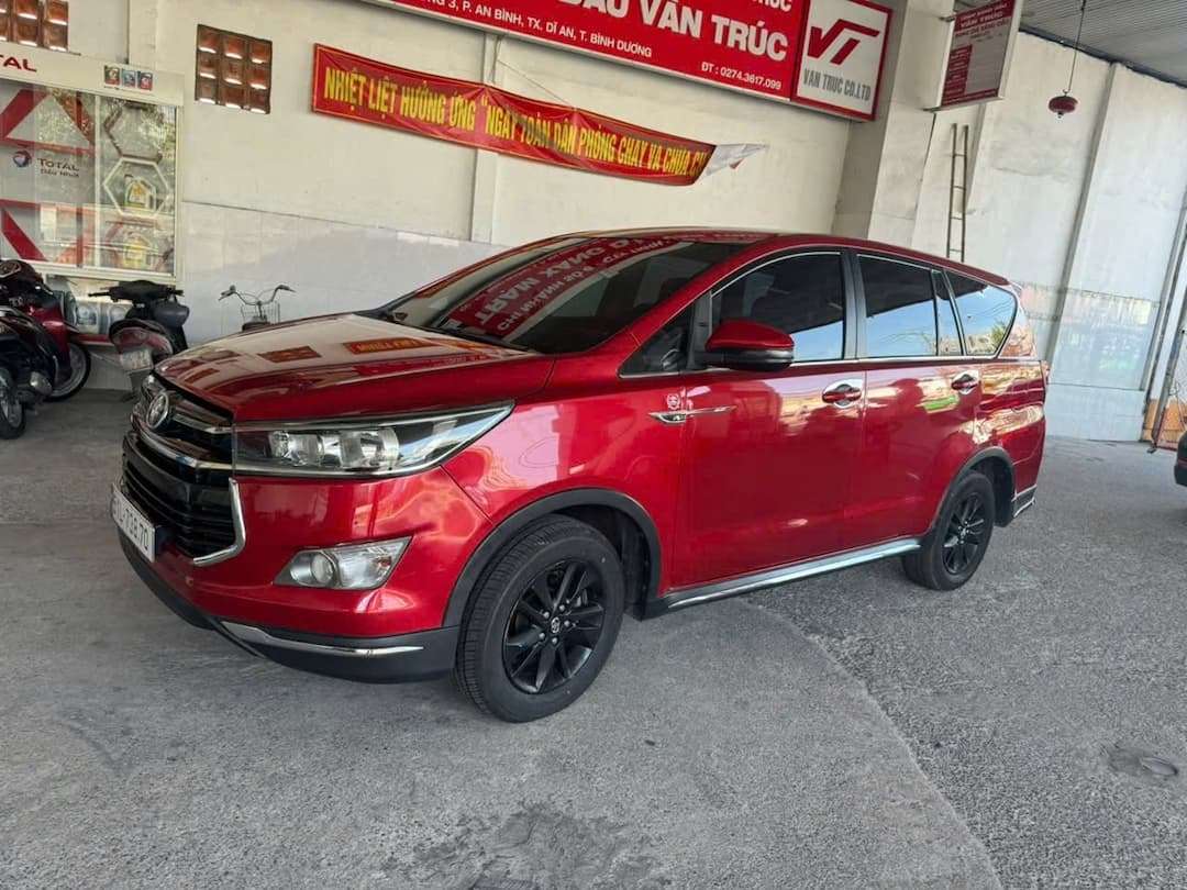 bán xe innova 2019