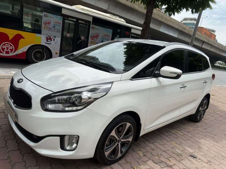 Kia Rondo 2015 số tự động