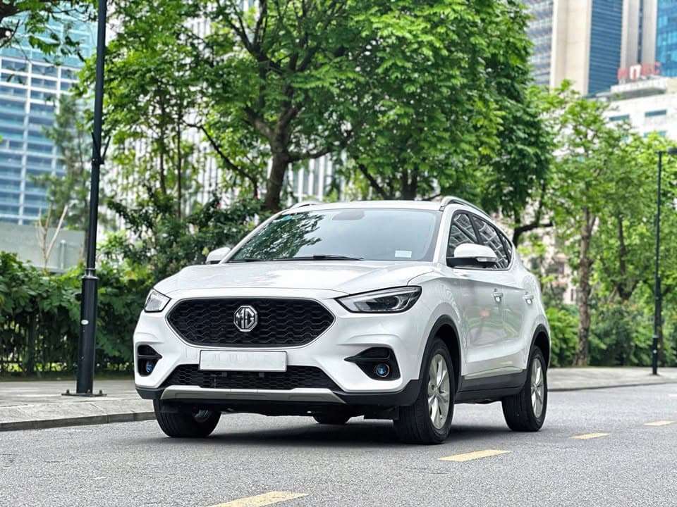 MG ZS Standard 2024 nhập khẩu Thái Lan màu trắng