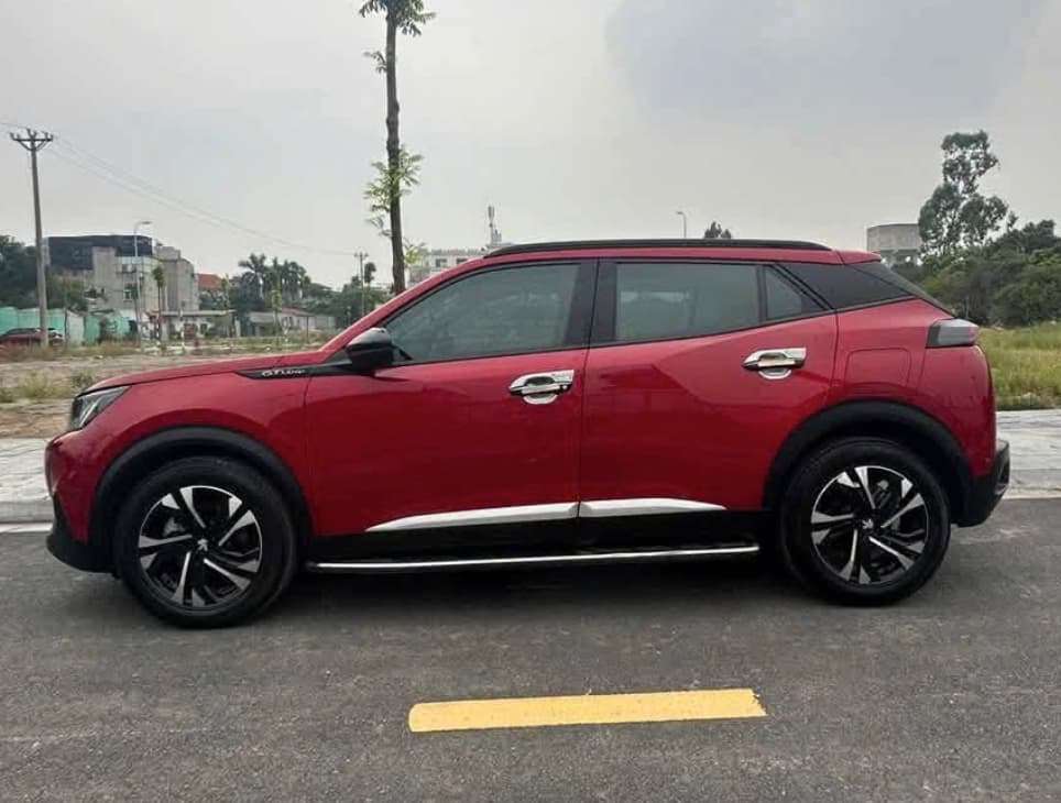 PEUGEOT 2008 GT TURBO 2022