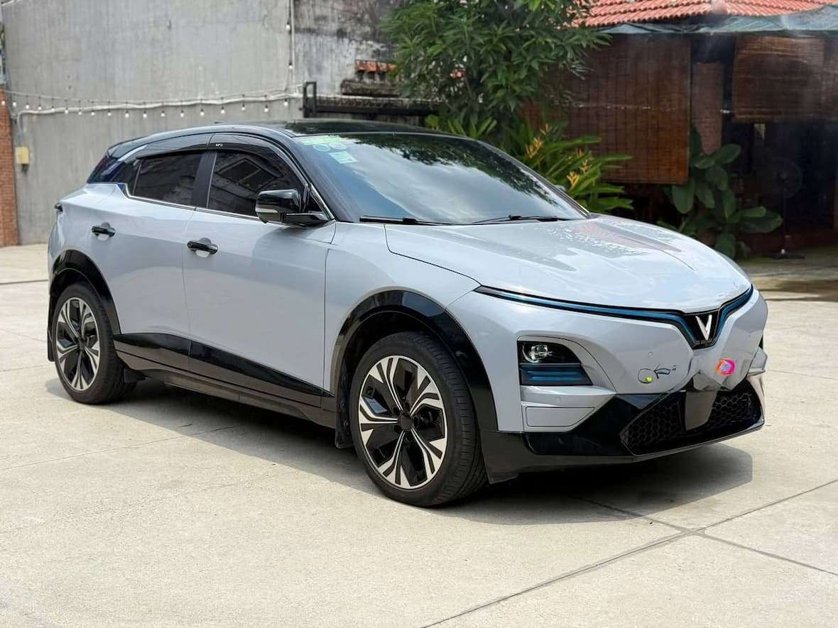 VF6 PLUS MUA PIN 2025 , MÀU XÁM XI MĂNG