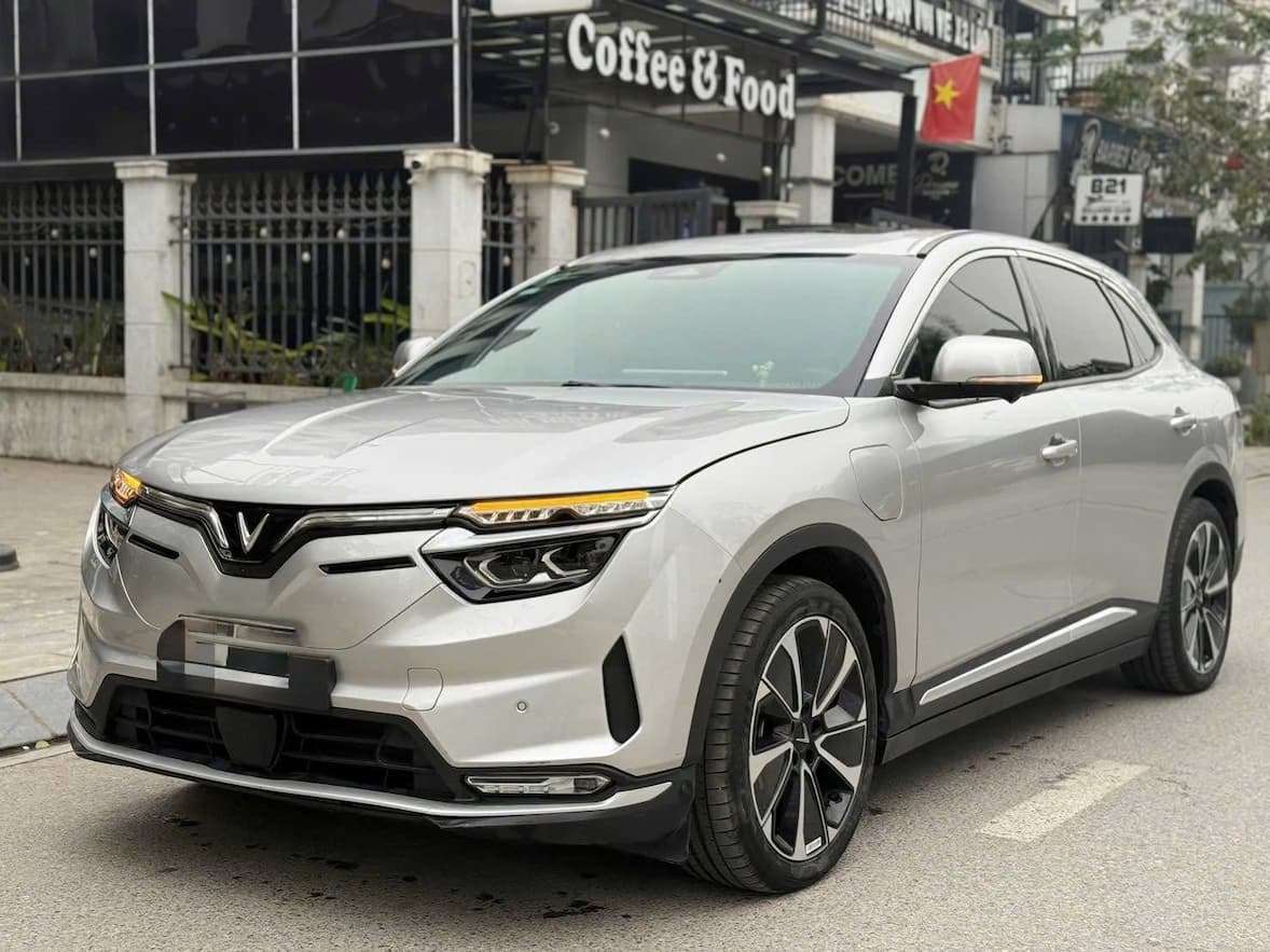 Vf8 Plus 2023 giá 612