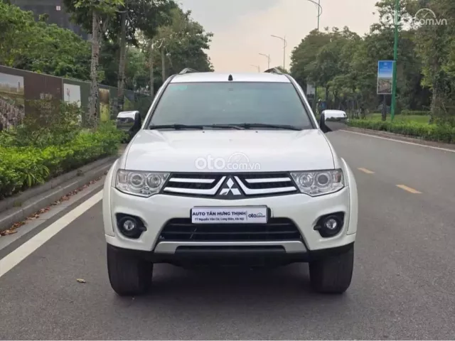 Mitsubishi Pajero Sport G 4×2 AT 2015