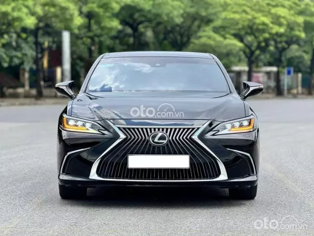 Lexus ES 250 2019