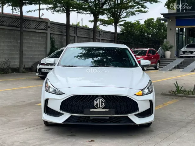 MG 5 STD 2024