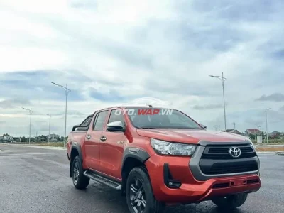 Toyota hilux sx 2021 tự động 1 cầu