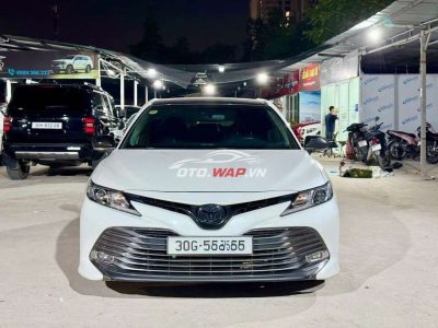 Toyota Camry 2.0G 2021