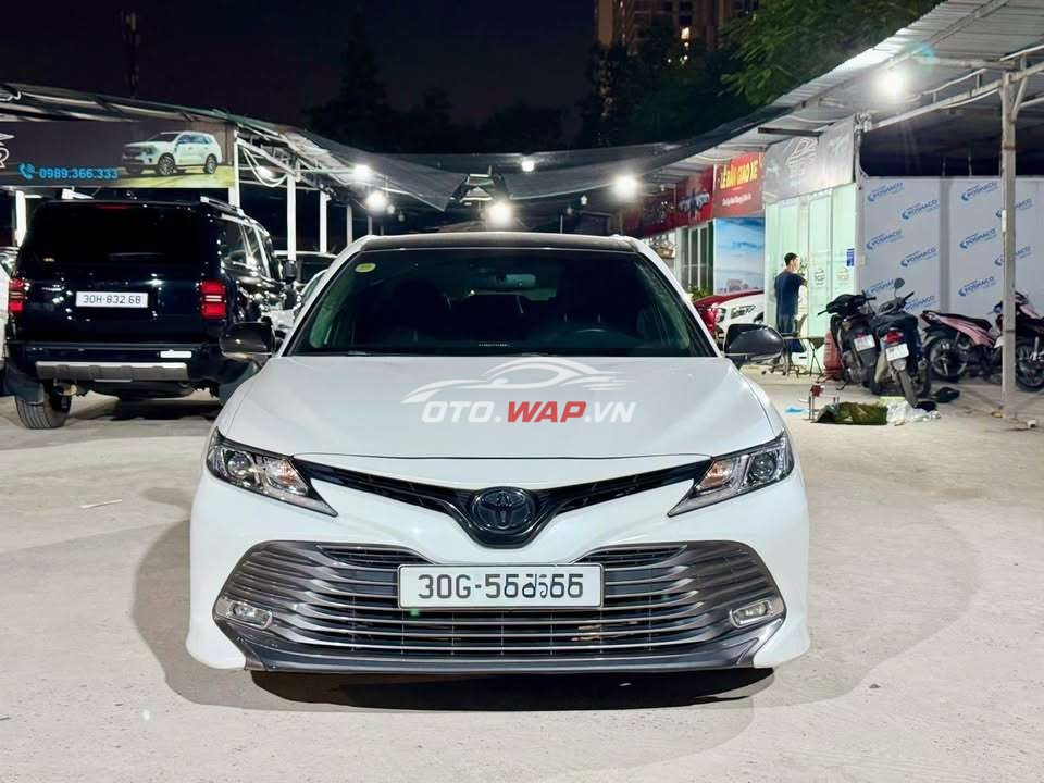 Toyota Camry 2.0G 2021