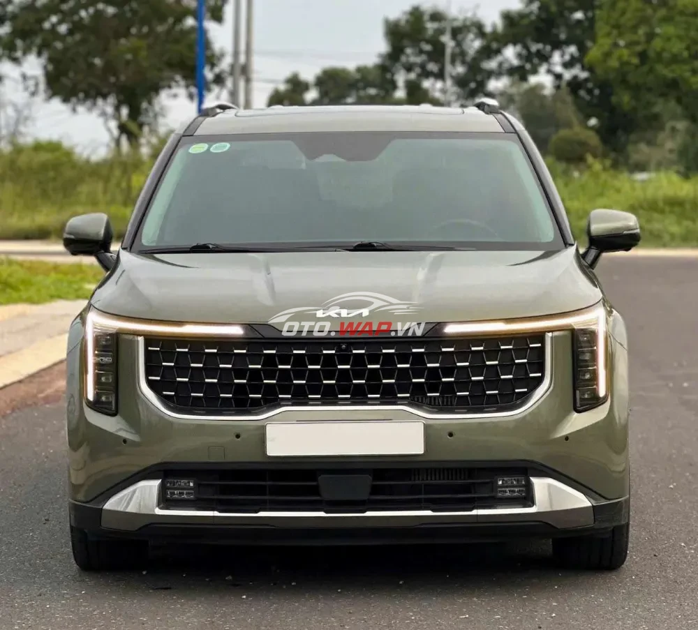 Bán xe Kia Carnival Signature 2.2D 2024, màu xanh bộ đội