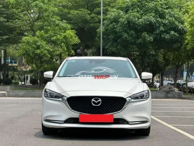 Bán xe Mazda 6 Premium 2.0 AT 2024, màu trắng