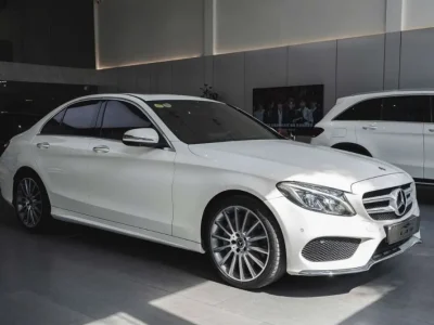 Mercedes C300 AMG 2018 Full Options
