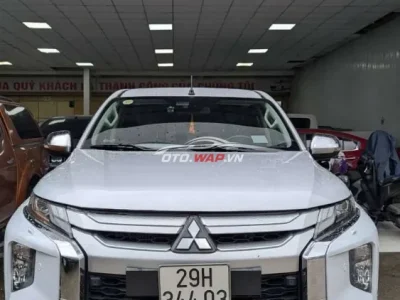 Mitsubishi Triton 4×4 AT 2020 Bản Full Kịch