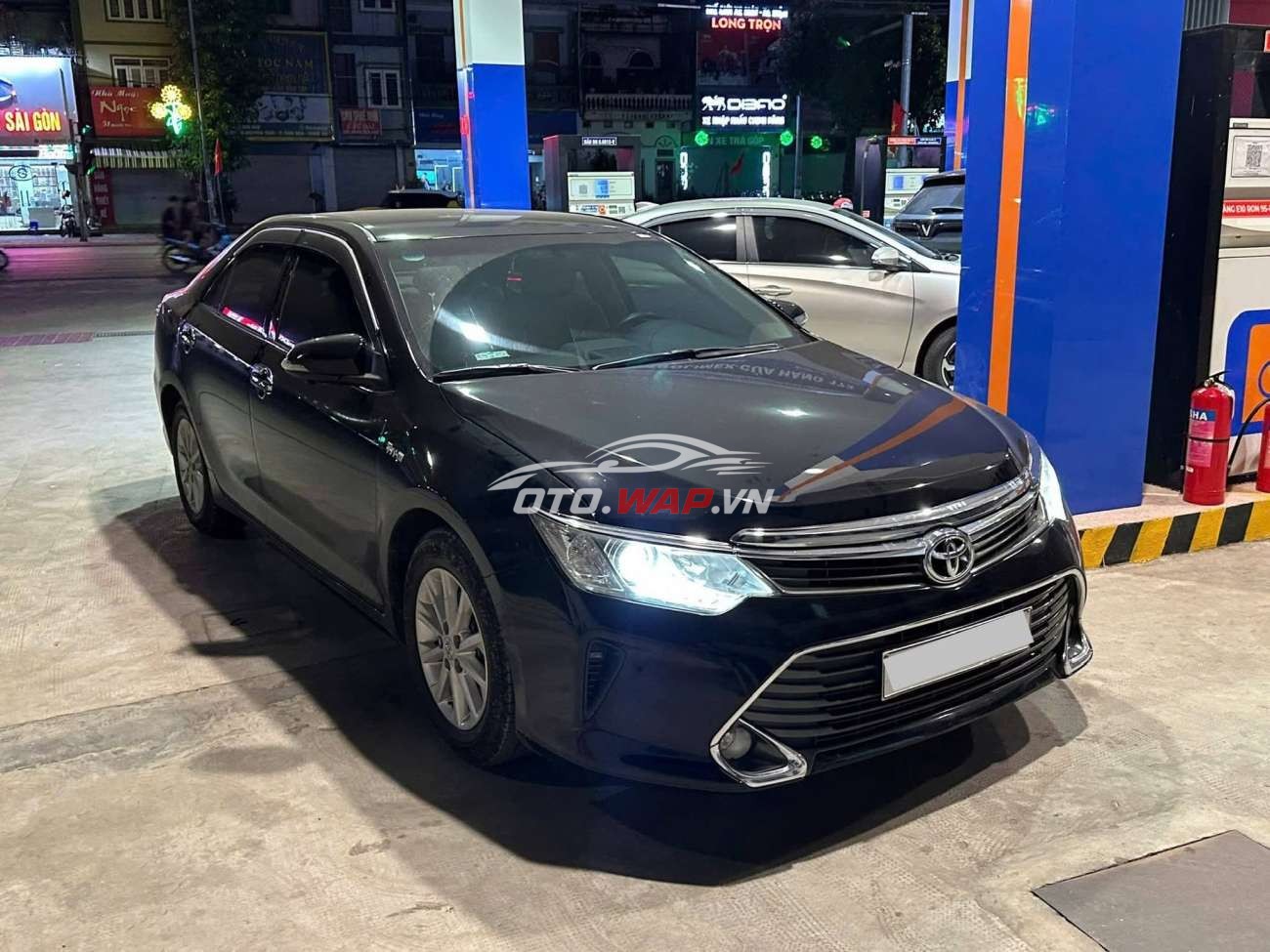Bán xe Camry 2.0E 2015