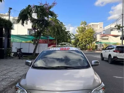 Toyota Altis 2013 số sàn