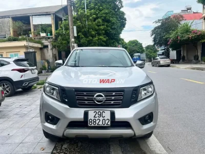 Nissan Navara sản xuất 2017 đăng ký lần đầu 2018