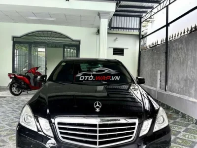 Mercedes-Benz E250 bản đặc biệt 1.8L