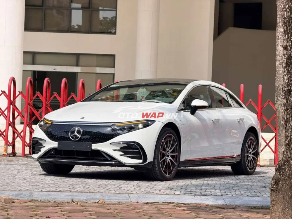 EQS450 Plus V1 2023 siêu lướt 3000km