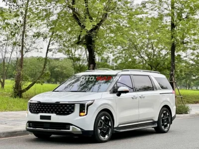 Kia Carnival Premium 8s Sản xuất 2026