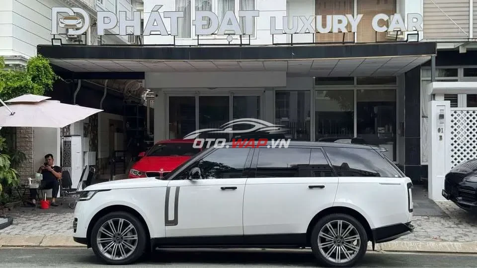 Land rover Rangerover SE LWB sản xuất 2022