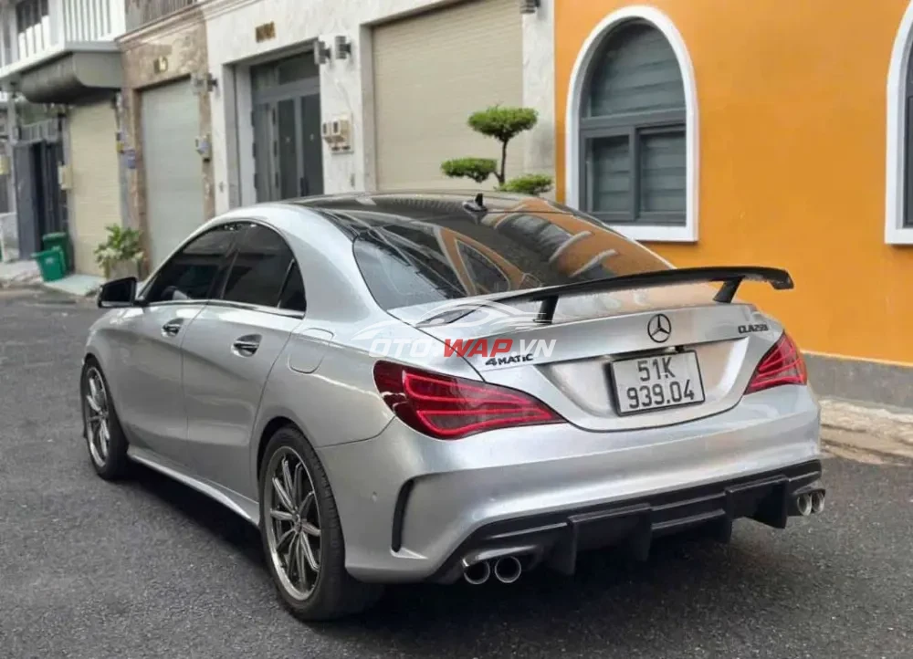 Mercedes-Benz CLA 250 4MATIC – model 2015