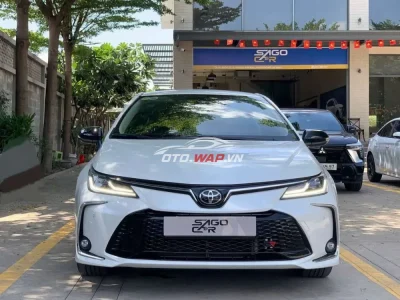 Toyota Altis 1.8V 2025